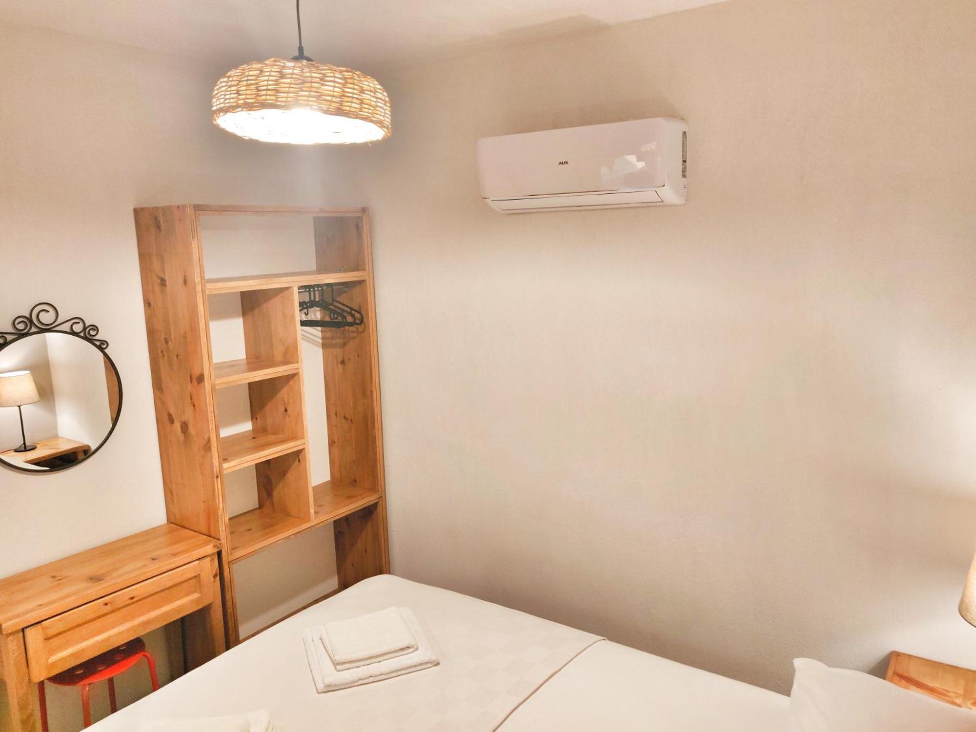 Olivia Homes Kaş Bilik gambar